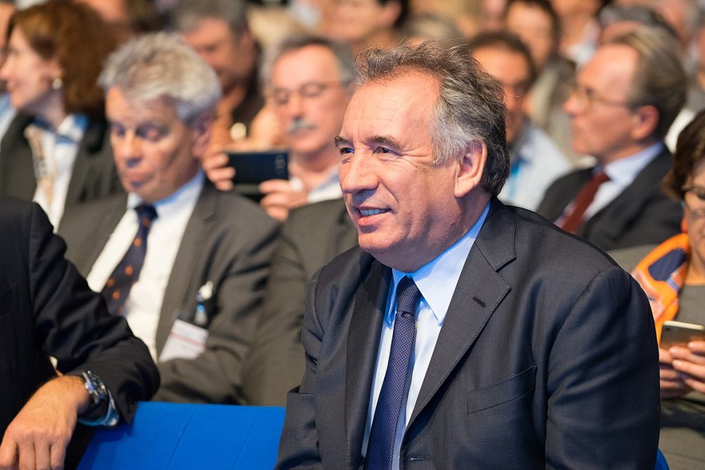 francois-bayrou-secoue-la-majorite-presidentielle